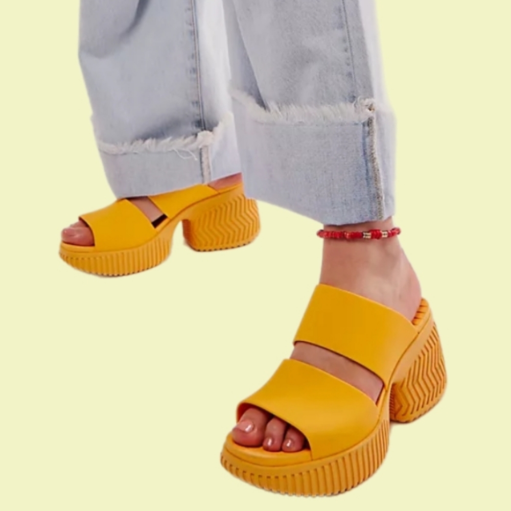SOREL ONA STREETWORK SLIDE Chunky HEELS YELLOW